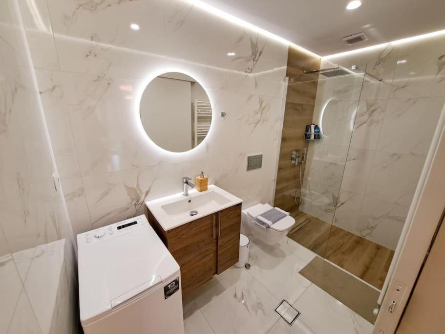Luxury Suite Patras Exteriör bild