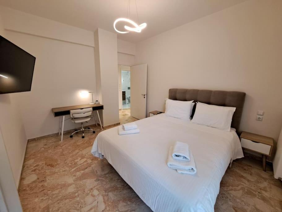 Luxury Suite Patras Exteriör bild