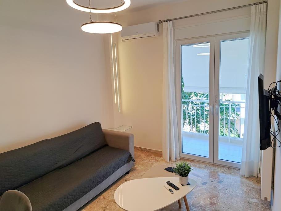 Luxury Suite Patras Exteriör bild