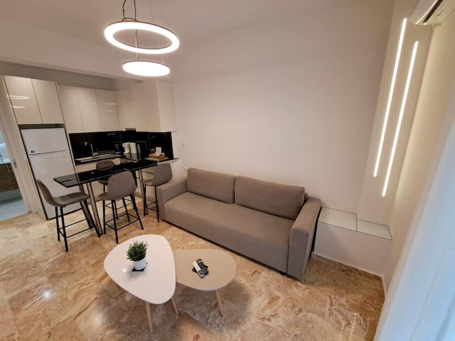 Luxury Suite Patras Exteriör bild