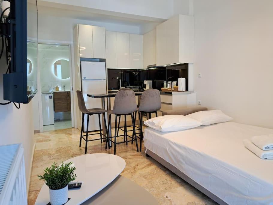 Luxury Suite Patras Exteriör bild